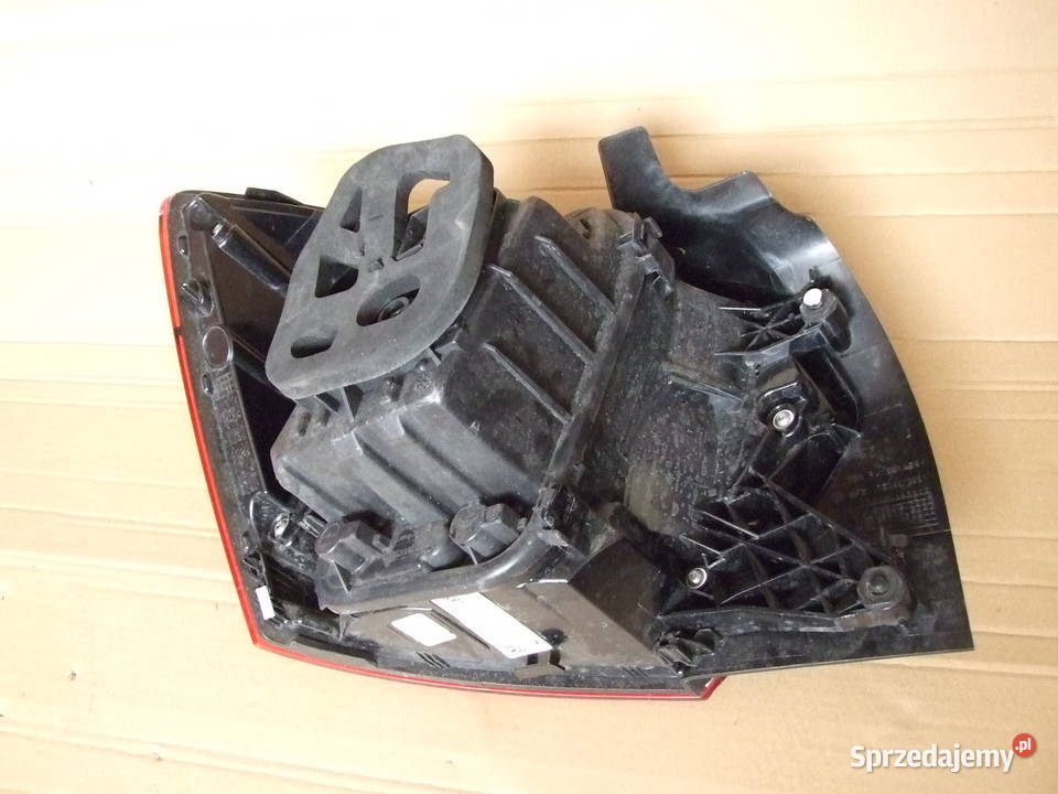 Lampa Volkswagen Polo prawa 2G0945112B osobowe Białystok