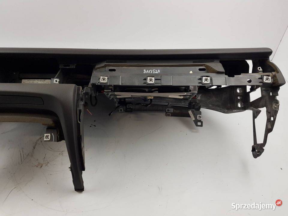 DESKA KOKPIT CZARNA AUDI A8 D3 Lipno