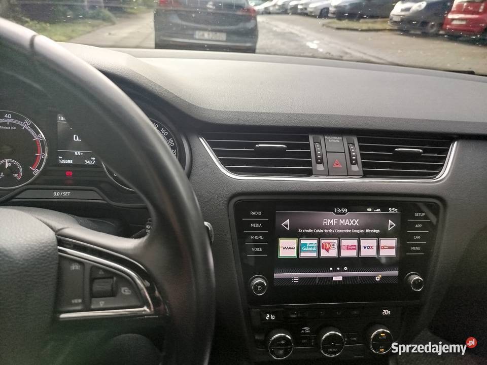 Skoda Octavia oszczędna benzyna z klimatyzacją nieuszkodzony Octavia pomorskie