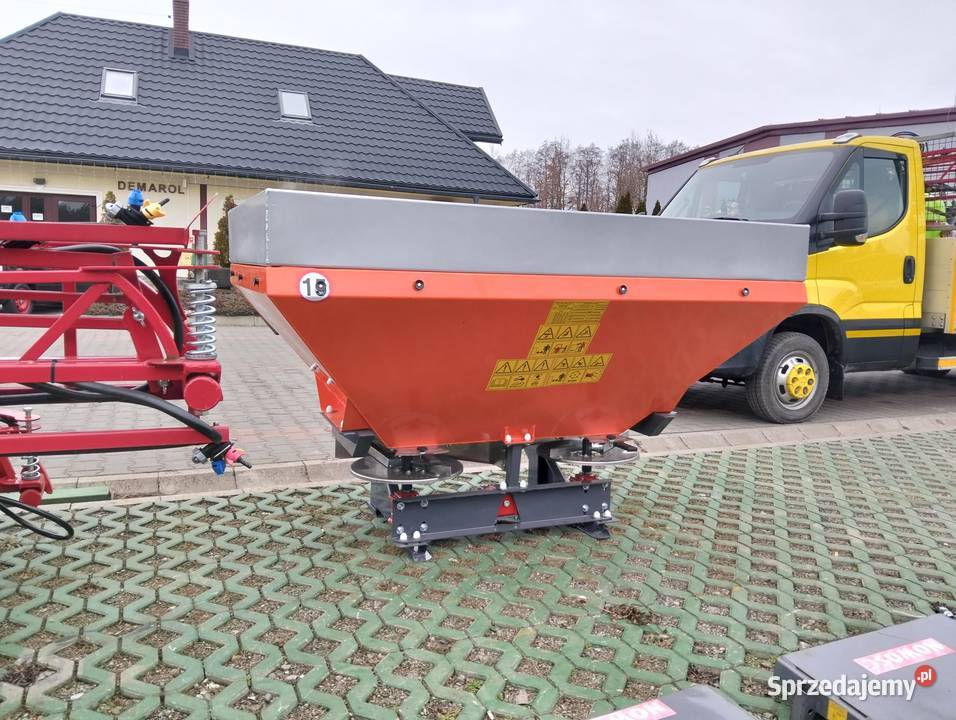 Rozsiewacz dwutalerzowy 400 L Tomaszew sprzedam