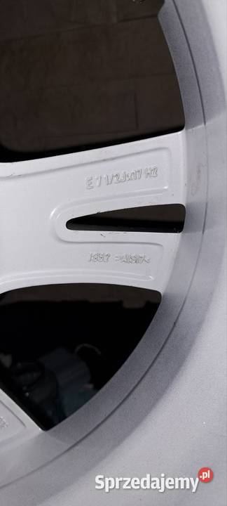 Opony i felgi sprzedam