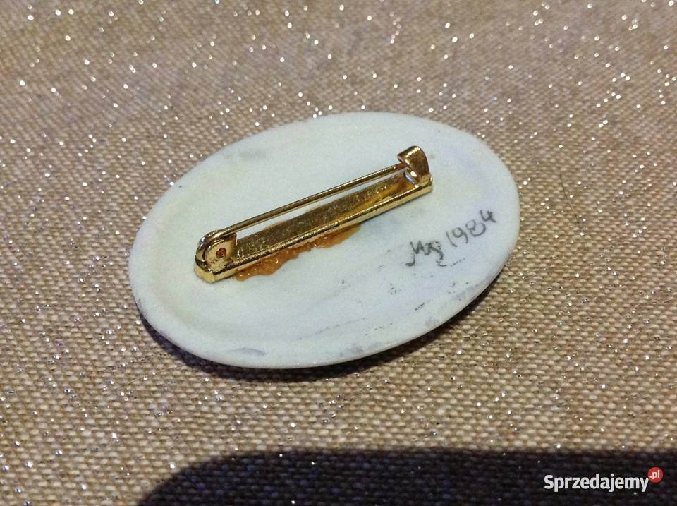 Broszka Porcelanowa Ceramiczna Vintage Nowa Sól