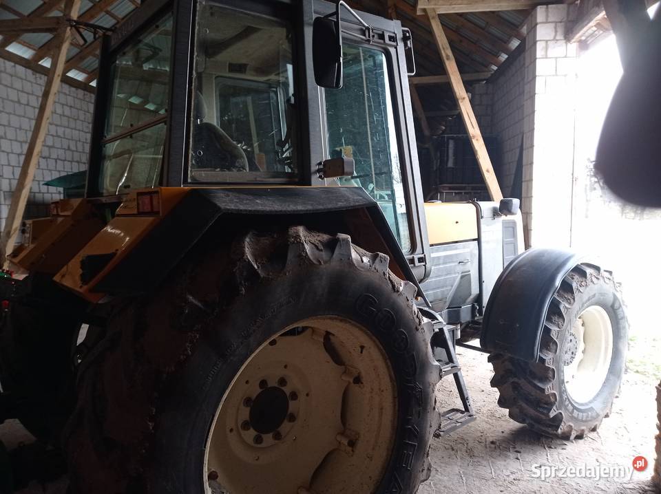 Sprzedam ciągnik renault 15554 lubelskie Wał