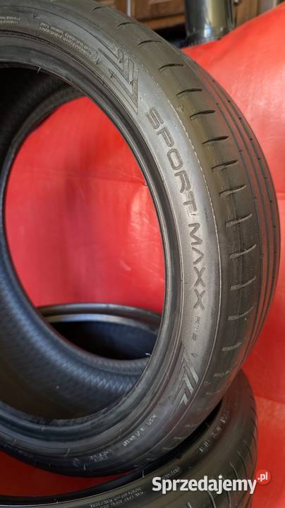 2x Dunlop Sport Maxx RT2 22540R18 92Y XL 52 mm