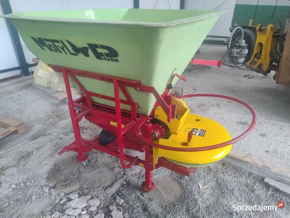 Rozsiewacz Motyl 600L Radom