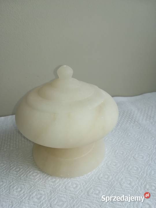 alabaster alabastrowe puzderko biżuteria cudo Gdańsk