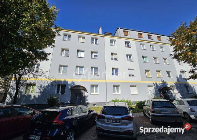 Sprzedam M3 1 Piętro 3 pokoje rozkładowe Piętro 1 sprzedam