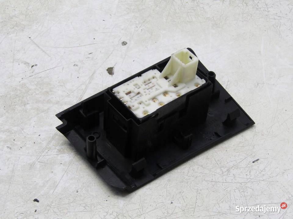 PRZEŁĄCZNIK PANEL SZYBY LEWY TYŁ TYLNEJ TOYOTA sprzedam