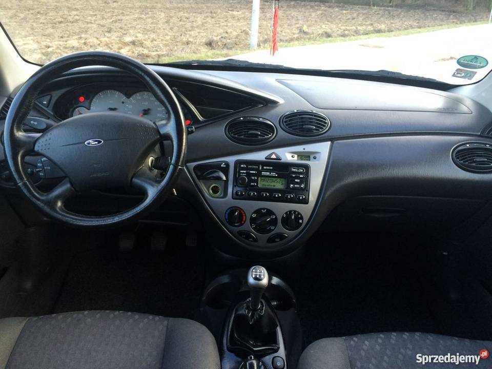 Nieuszkodzony Ford Focus zielony Piaseczno