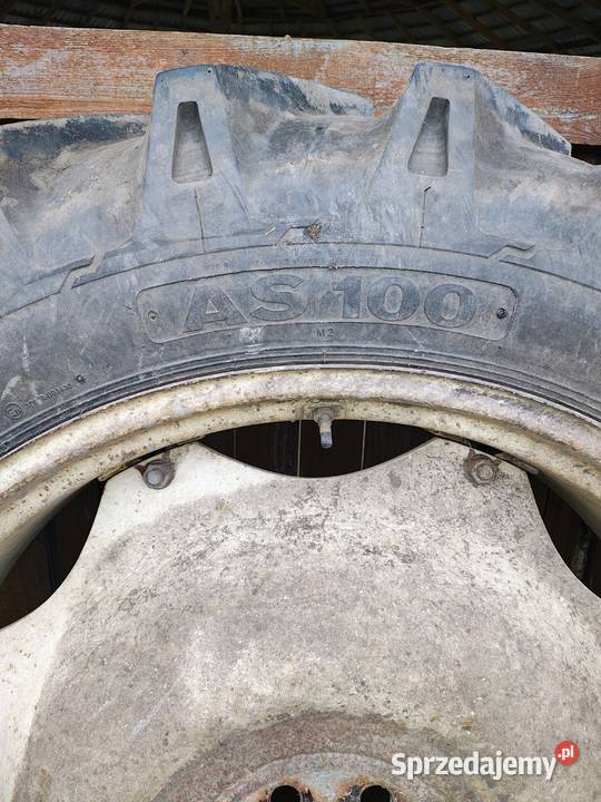 Koła bliźniacze 136x38 2 sztuki Opony rolnicze Przekolno sprzedam