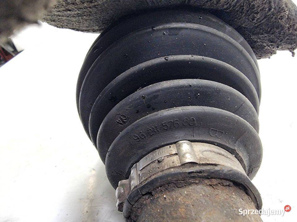 PÓŁOŚ PRAWA PRZÓD PEUGEOT 307 sprzedam