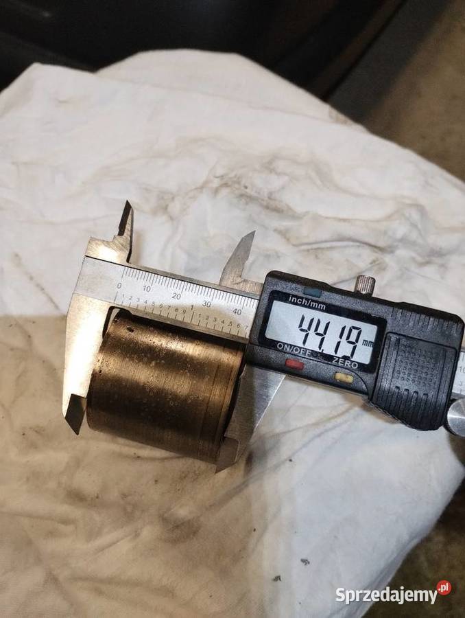 Tulejka tuleja brąz 44x44x38 Rzeszów sprzedam