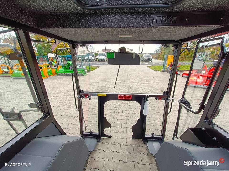 Kabina ciągnikowa Ursus c360 3P C330 nowy model