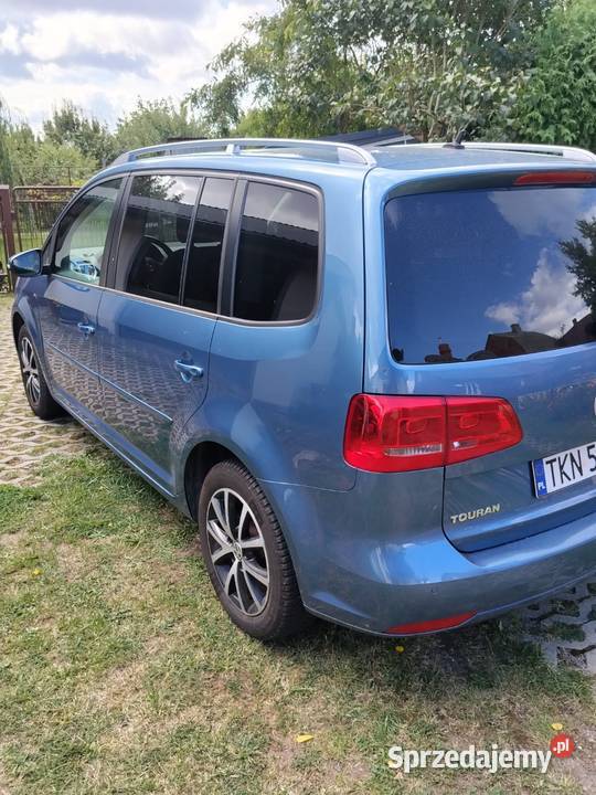 Volkswagen Touaran nieuszkodzony świętokrzyskie Odrowąż sprzedam
