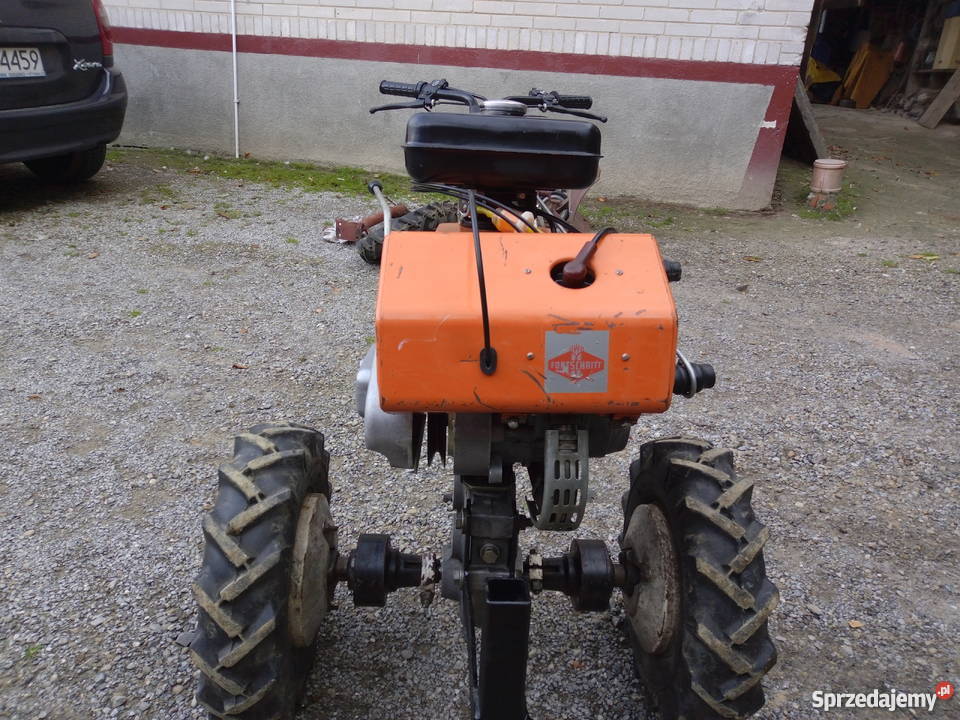 Traktorek jednoosiowy fortschritt e931 w Nowa Słupia