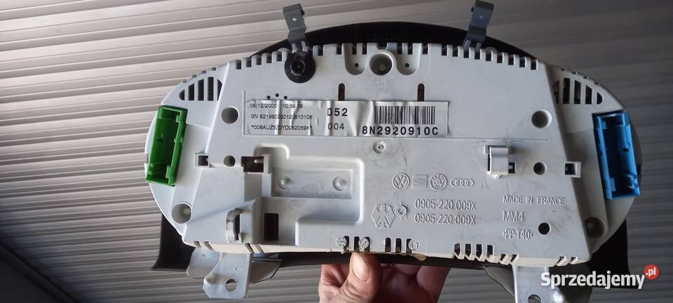 Audi tt 8n czesci licznik vag czesci fis Pruchna sprzedam