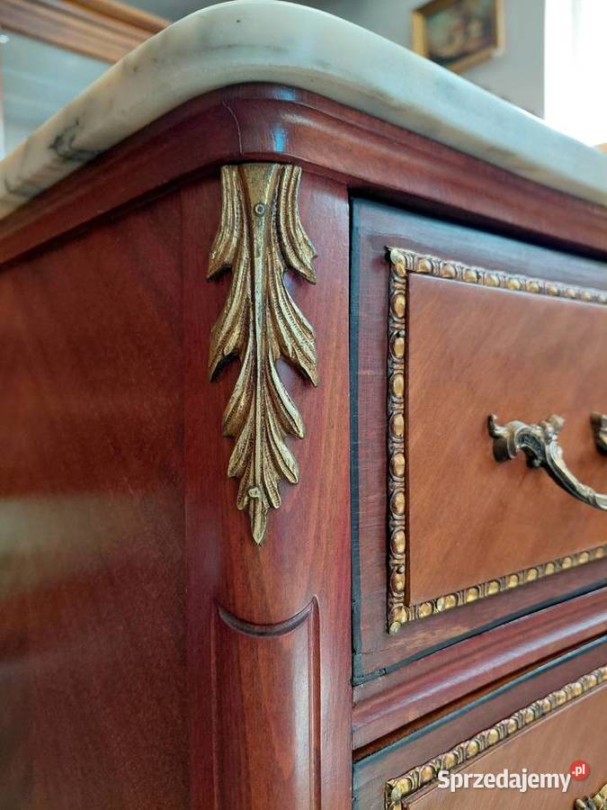 Francuska stylowa komoda z marmurowym blatem i Antyki, Sztuka, Kolekcje podlaskie