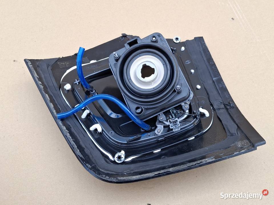 VOLVO FH4 FH5 HALOGEN DACHOWY PRAWY LAMPA PRAWA Bieleń