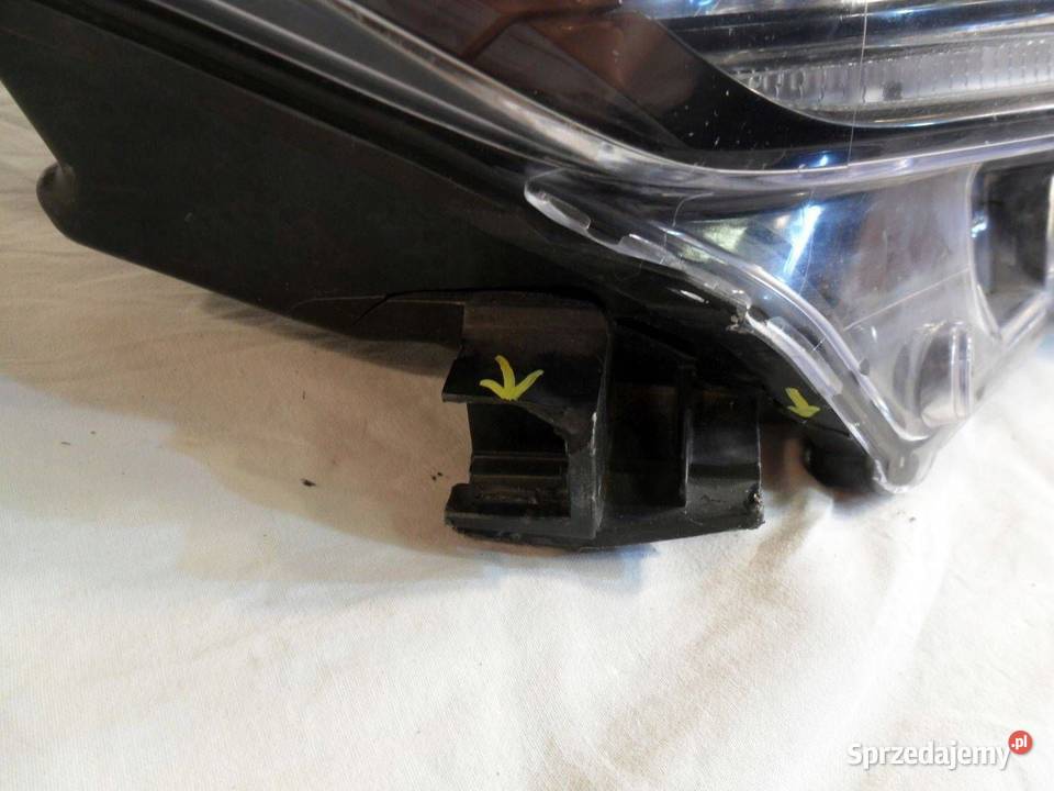 Reflektor Przód strona prawa Toyota CHR I Nowy Tomyśl