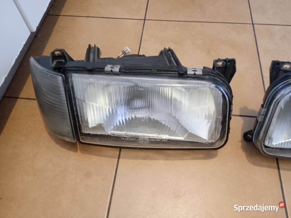 VW Passat B3reflektory przednie lewy i prawy Kamieniec Wrocławski sprzedam