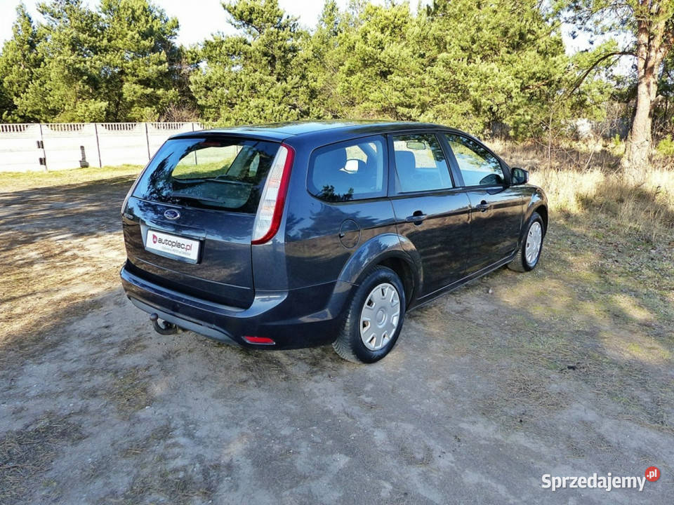 Ford Focus 16 16VSilverXKlimaElektrykaMały szary Piła