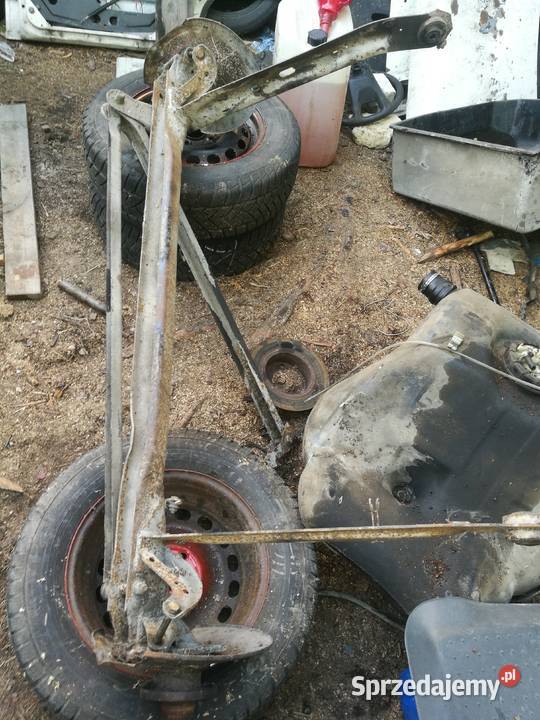 Belka tylna piasta Audi 100 C3 Cygaro osobowe sprzedam