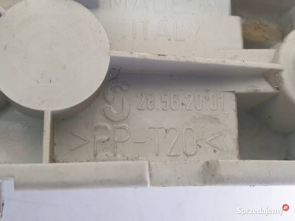 Volvo V40 WKŁAD LAMPY lewy tył KIEROWCY 28562001 Chełm