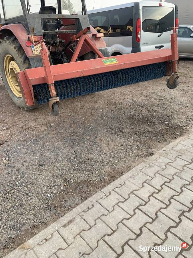 Zamiatarka do traktora na wom Unisław