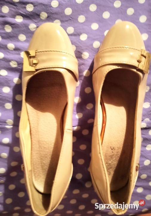 beżowe lakierowane czółenka Częstochowa sprzedam