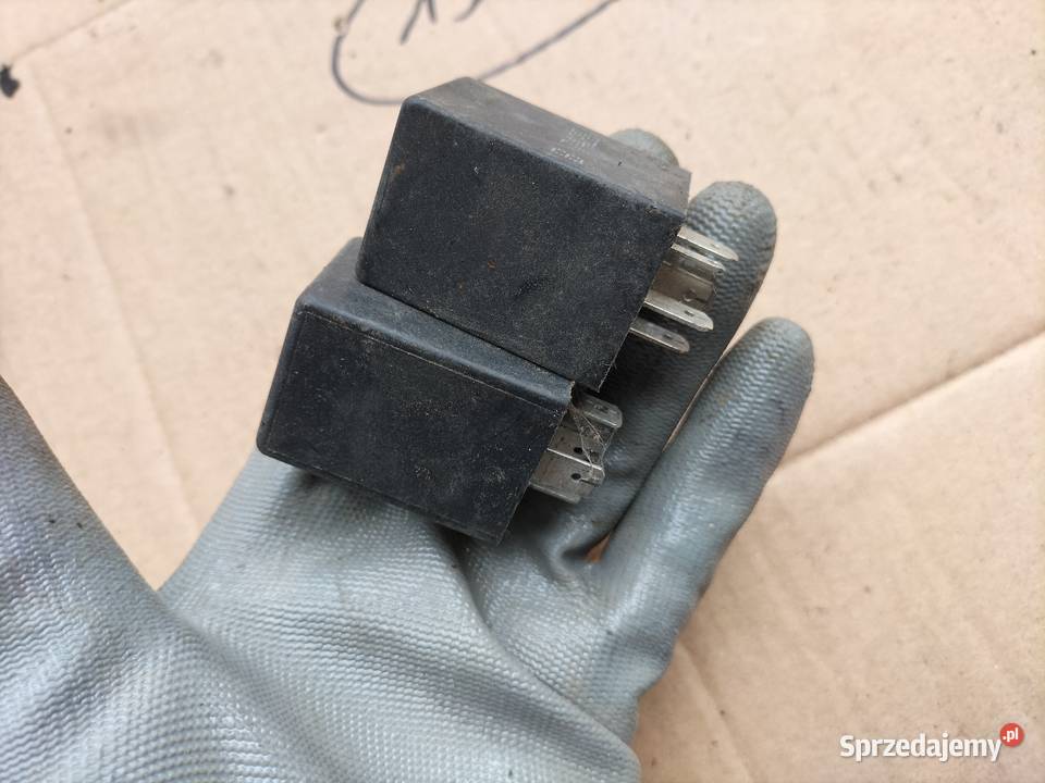 Przekaźnik AUDI 229 431955531 x 2 Kamień-Kolonia