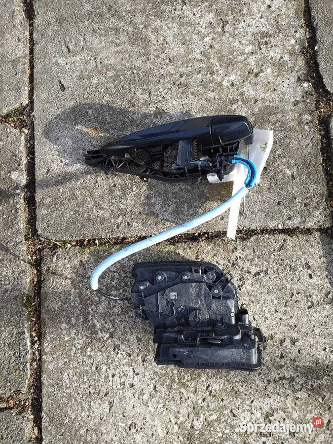 Klamka lewy przód BMW F46 475 komplet z zamkiem Tarnów sprzedam