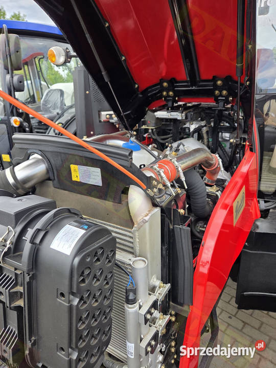 Ciągnik LOVOL M1104 PREMIUM 130 Silnik Doosan Lovol