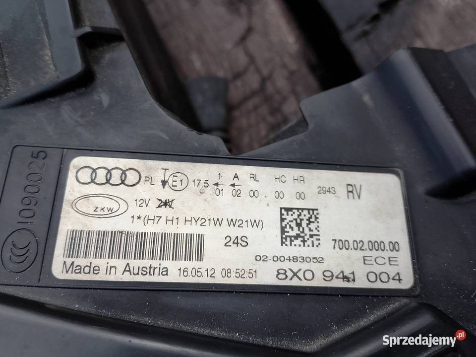 Reflektor prawy Audi A1 8x Lampy przednie dolnośląskie Świdnica