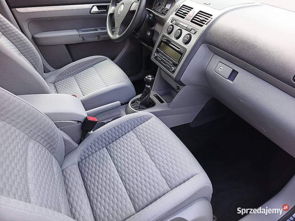 VW TOURAN 134000 ks serwisowa benzyna Kwiatkowice