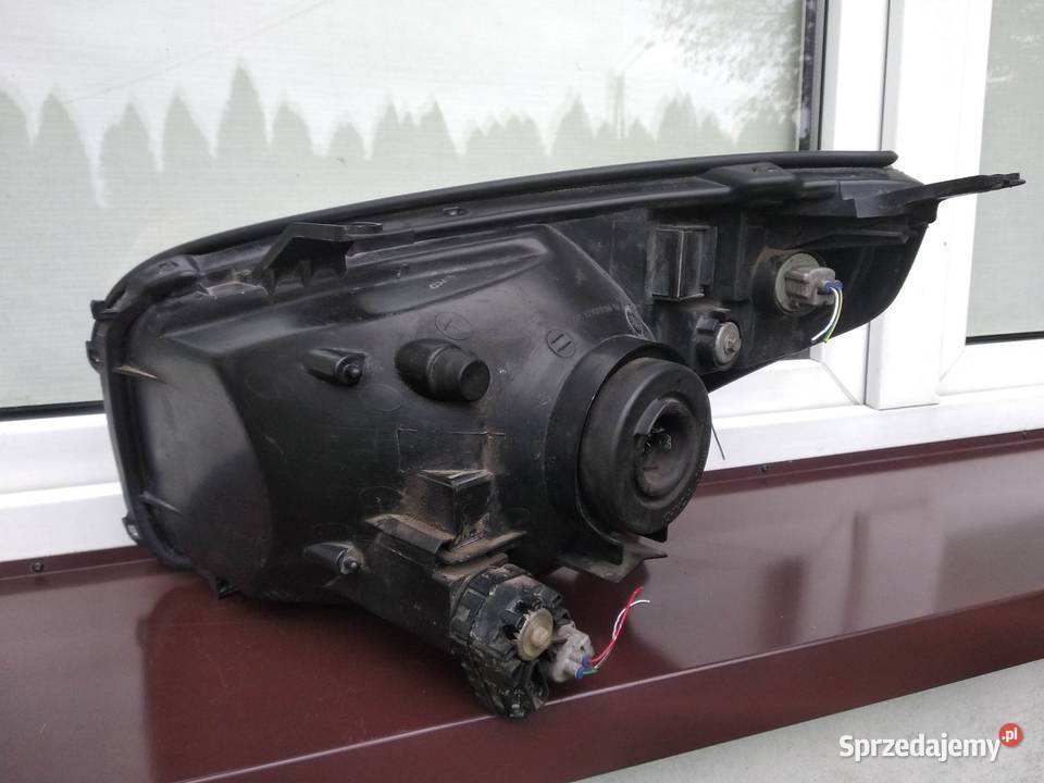 Toyota RAV4 II 2 LIFT FL lampa przednia prawa łódzkie Sieradz