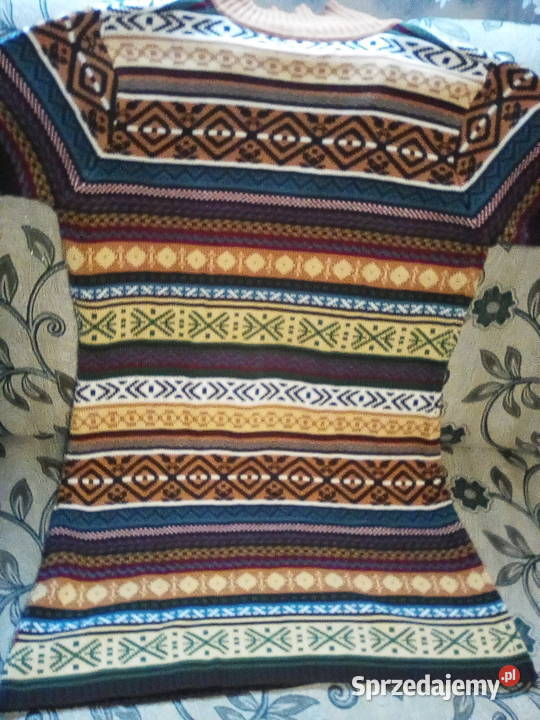 Kardigan damski w kolorach i wzorach etno Prochowice