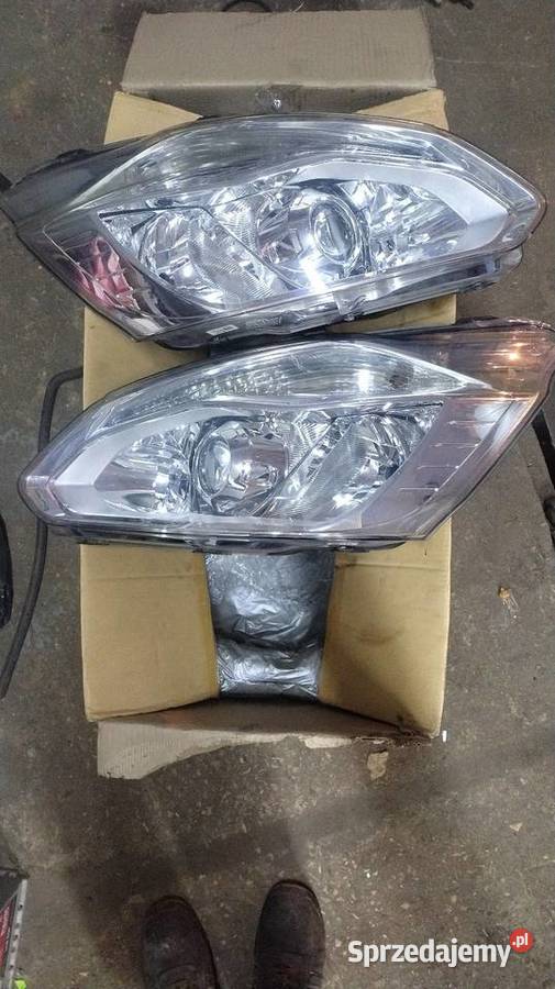 Reflektor przedni Ford Custom Zendek