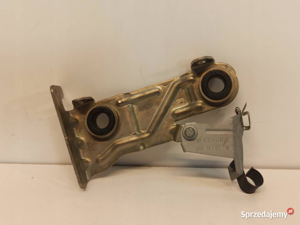 MERCEDES W205 UCHWYT ŁAPA WSPORNIK A2740940141