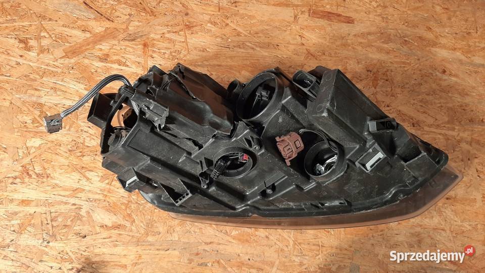 VW POLO 6R REFLEKTOR LAMPA LEWA XENON PRZÓD Części samochodowe wielkopolskie Nowy Tomyśl sprzedam