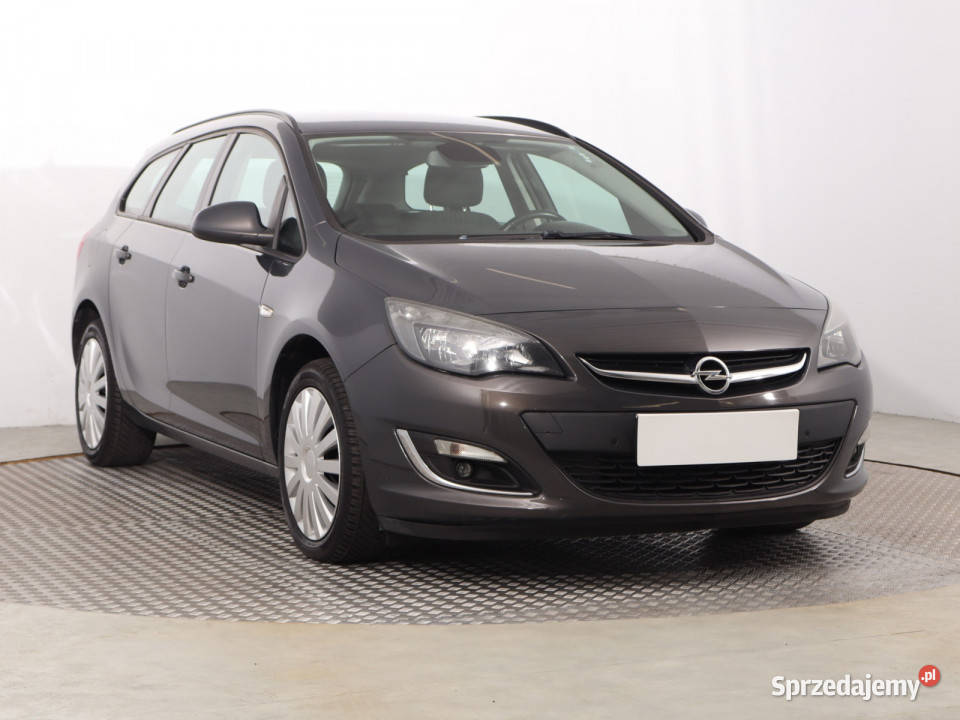 Opel Astra 14 T Rok produkcji 2013 Katowice sprzedam