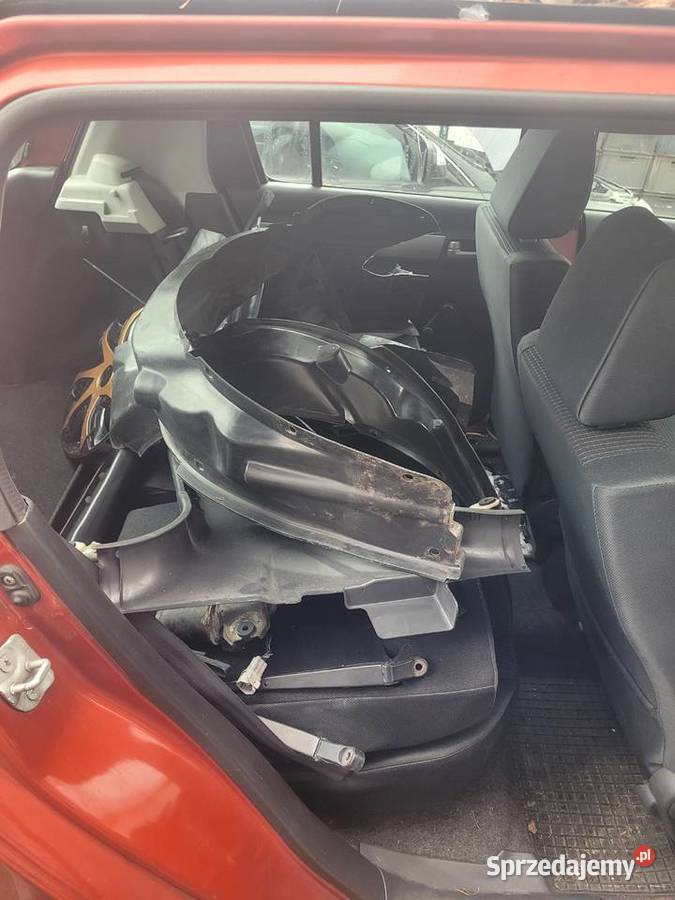 Suzuki swift III kolor ZFS 2006 na części Kończyce Małe