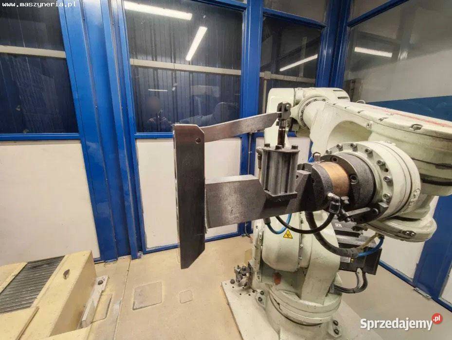 Zrobotyzowane stanowisko szlifierskie z robotem Produkcja Jelenia Góra