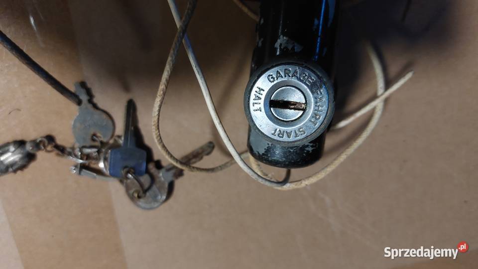 Stacyjka do starego auta dolnośląskie Miłków