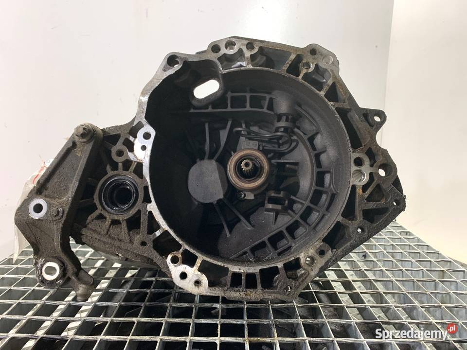 SKRZYNIA BIEGÓW OPEL CORSA D F17C374 13 75 0614 osobowe podkarpackie