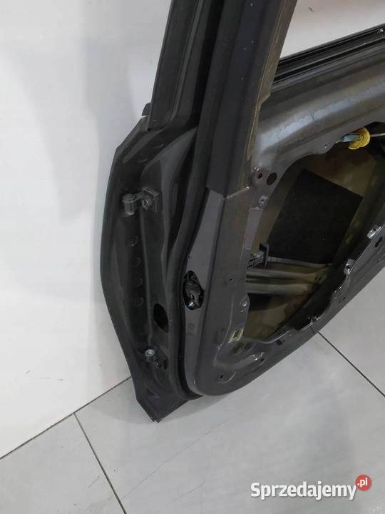 DRZWI PRAWE TYŁ SEDAN SZARE Bmw Seria 3 VII świętokrzyskie