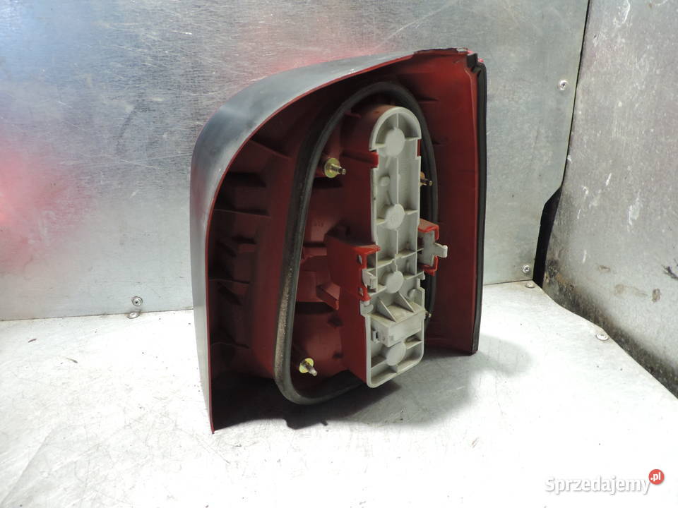 LAMPA LEWY TYŁ AUDI A4 B5 KOMBI AVANT LIFT Oświetlenie małopolskie Nowy Sącz
