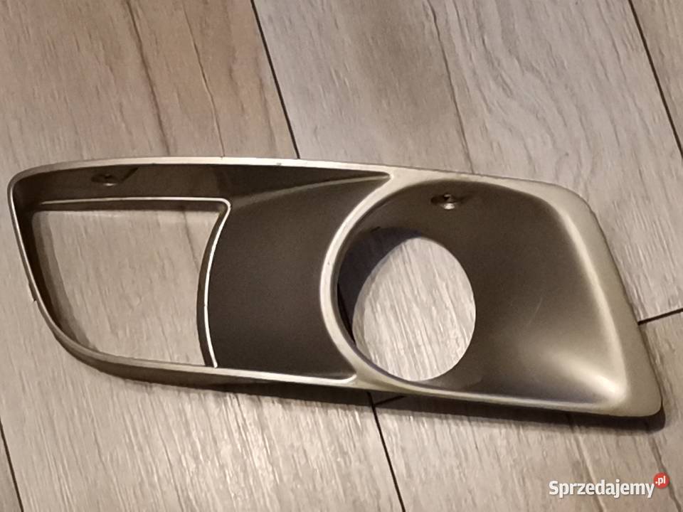 ALFA ROMEO 156 PRAWA RAMKA HALOGENU PRZÓD Międzychód