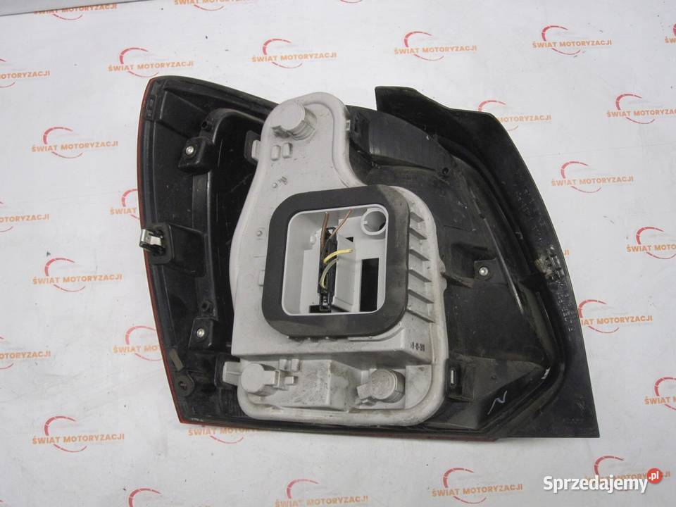 VW POLO V 6R lampa prawa tył 6R0945112B Oświetlenie Kielce