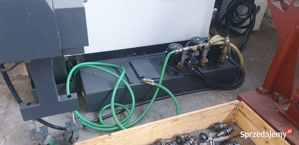 sprzedam ladne centrum obrobcze TAKUMI V 12 z Chochołów