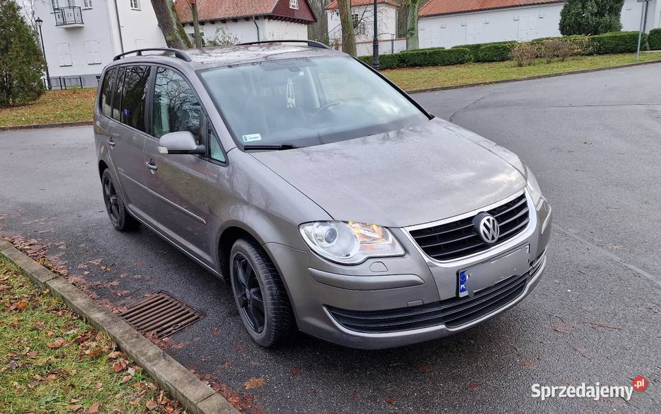 Volkswagen touran 16 mpi gaz wielofunkcyjna kierownica sprzedam